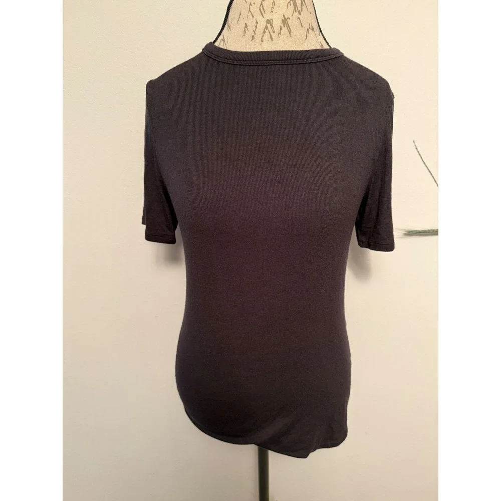 Lululemon Dark Gray‎ Ribbed Short Sleeve Fitted Top Athleisure Casual